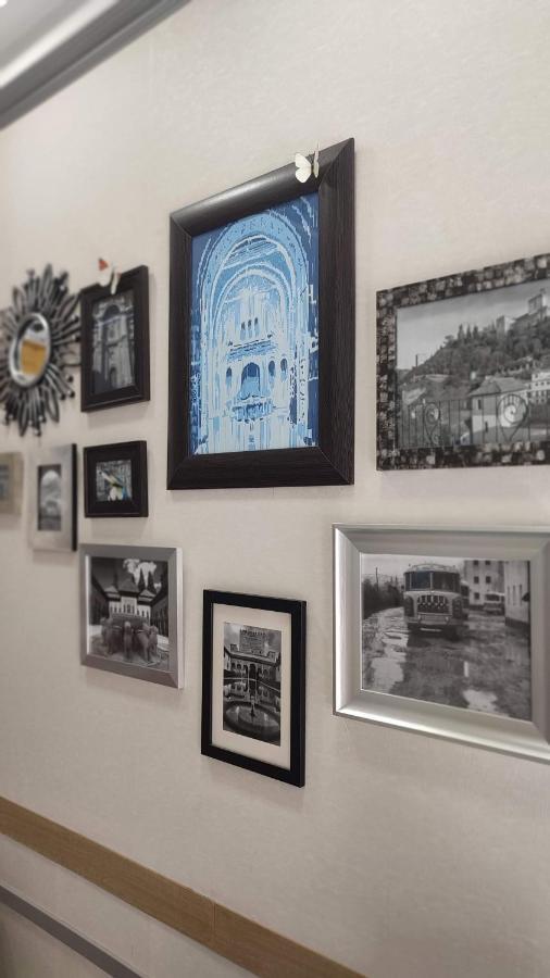 Hostal Nevot Granada Ngoại thất bức ảnh
