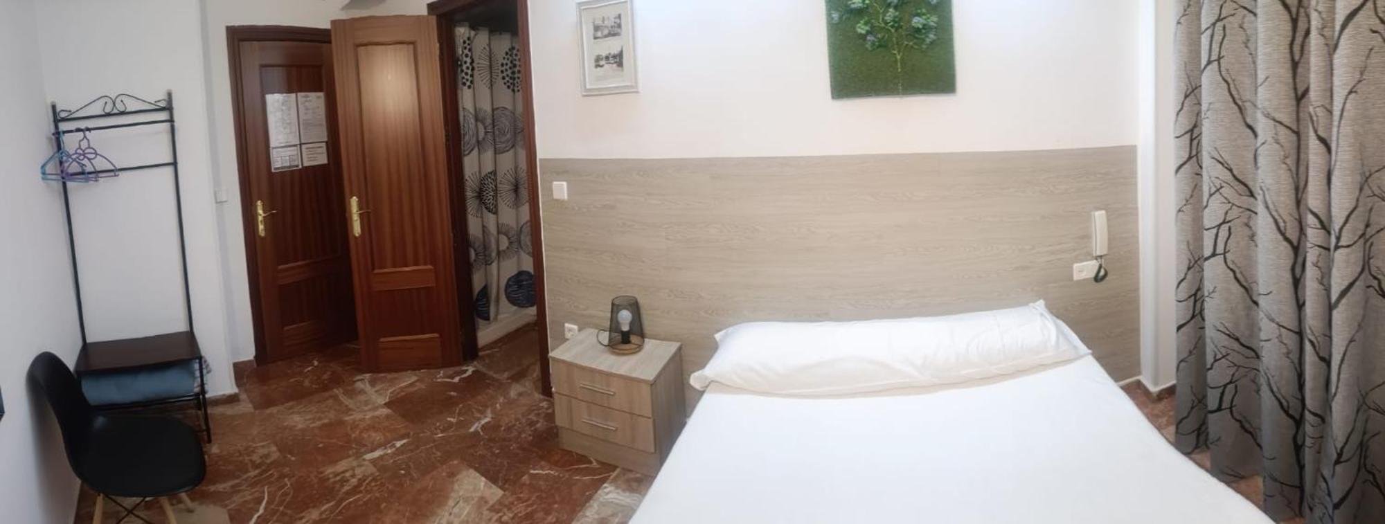 Hostal Nevot Granada Ngoại thất bức ảnh