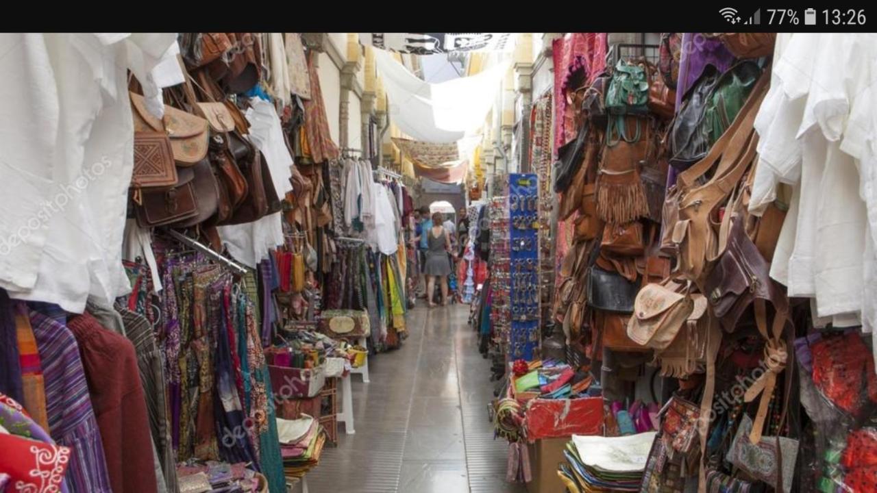 Hostal Nevot Granada Ngoại thất bức ảnh
