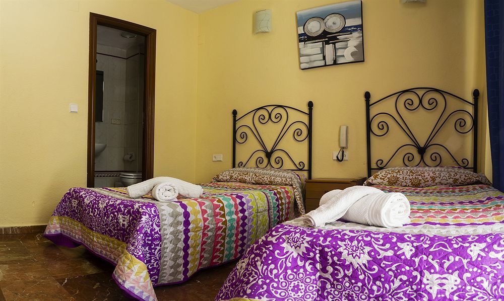 Hostal Nevot Granada Ngoại thất bức ảnh